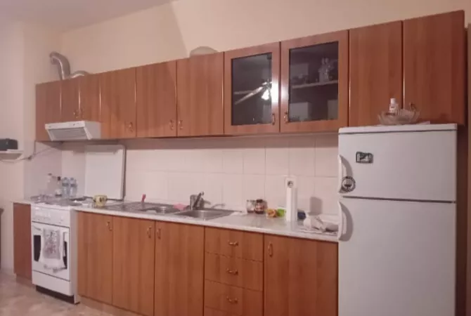Shtepi me qera Apartament ne Tirane, 1+1, Mobilimi E mobiluar, Pagesa 600  Euro.