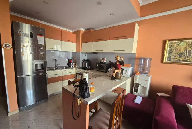 Shtepi me qera 1+1 ne Tirane - 450 Euro