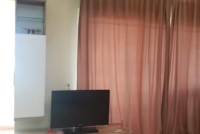 Shtepi me qera Apartament ne Tirane, 2+1, Mobilimi E mobiluar, Pagesa 700  Euro.