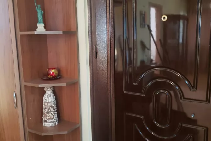 Shtepi me qera Apartament ne Tirane, 2+1, Mobilimi E mobiluar, Pagesa 700  Euro.