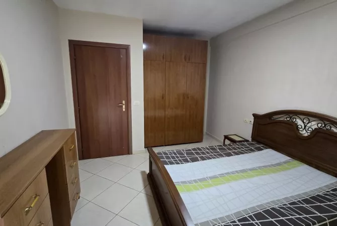 Shtepi me qera 2+1 ne Tirane - 500 Euro