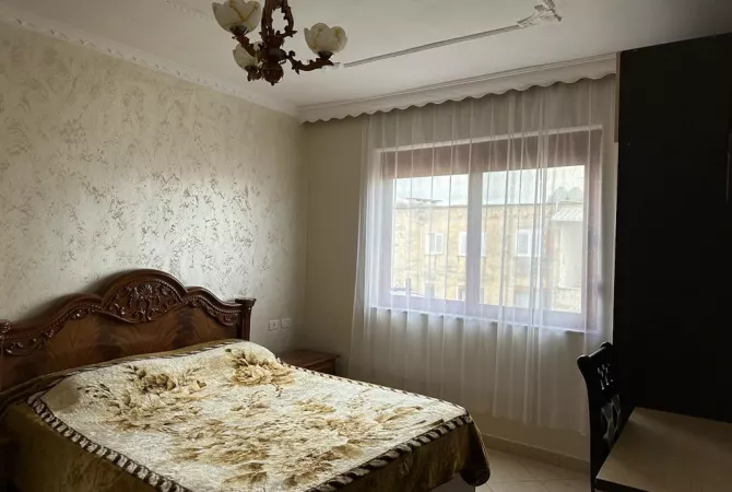 Shtepi me qera Apartament ne Tirane, 1+1, Mobilimi E mobiluar, Pagesa 450  Euro.