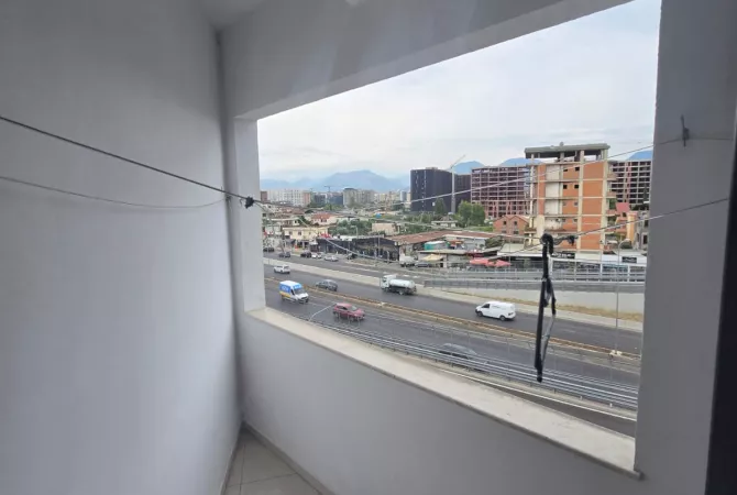 Shtepi me qera Apartament ne Tirane, 2+1, Mobilimi E mobiluar, Pagesa 400  Euro.