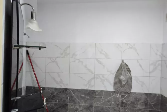 Shtepi me qera Apartament ne Tirane, 2+1, Mobilimi E mobiluar, Pagesa 400  Euro.