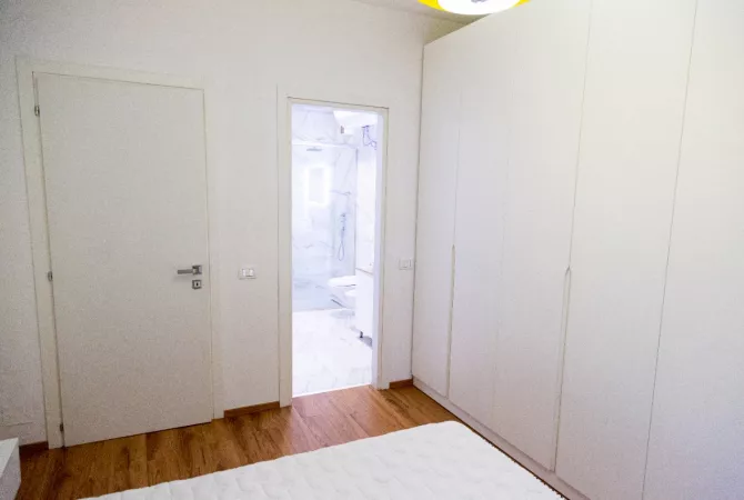 Shtepi me qera Apartament ne Tirane, 2+1, Mobilimi E mobiluar, Pagesa 700  Euro.