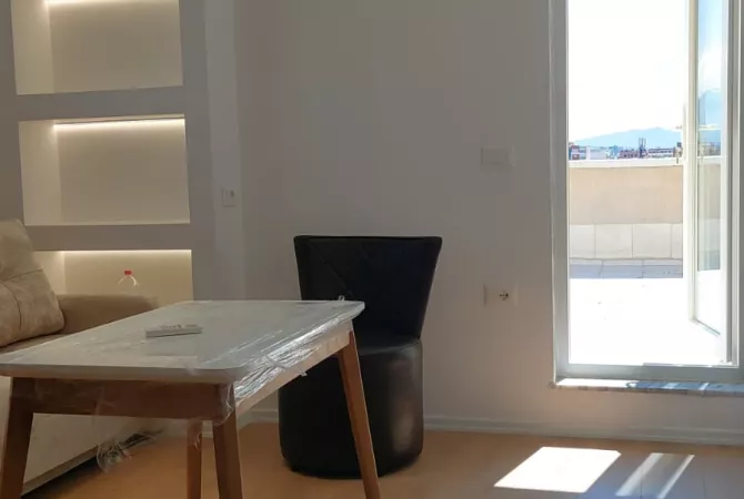 Shtepi me qera Apartament ne Tirane, 1+1, Mobilimi E mobiluar, Pagesa 600  Euro.