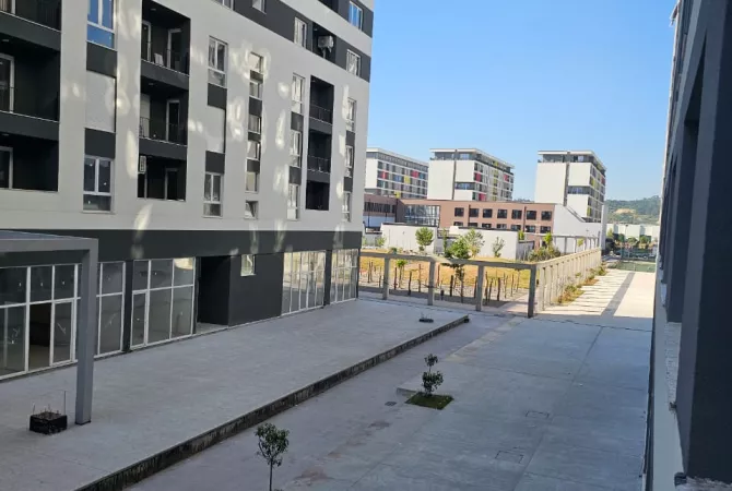 Shtepi ne shitje Apartament ne Tirane, 2+1, Mobilimi Bosh, pa mobiluar, Pagesa 110,000  Euro.
