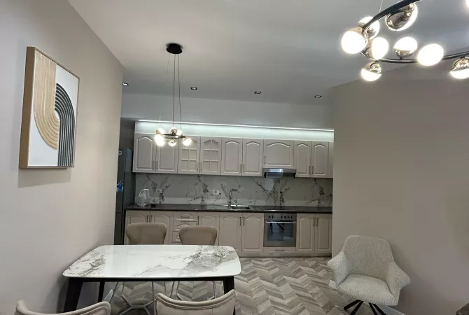 Shtepi me qera Apartament ne Tirane, 2+1, Mobilimi E mobiluar, Pagesa 3,000  Euro.