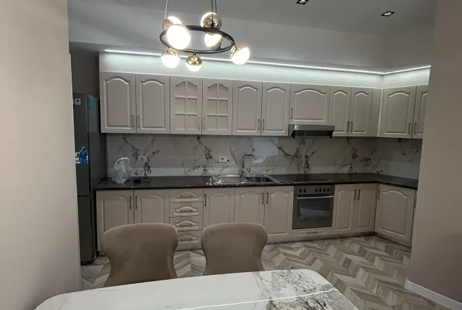 Shtepi me qera Apartament ne Tirane, 2+1, Mobilimi E mobiluar, Pagesa 3,000  Euro.