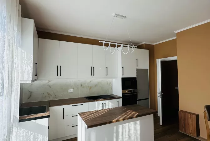 Shtepi me qera 2+1 ne Tirane - 750 Euro