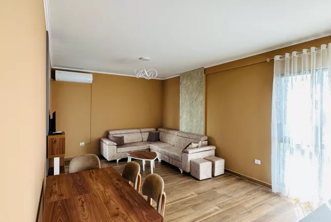 Shtepi me qera 2+1 ne Tirane - 750 Euro