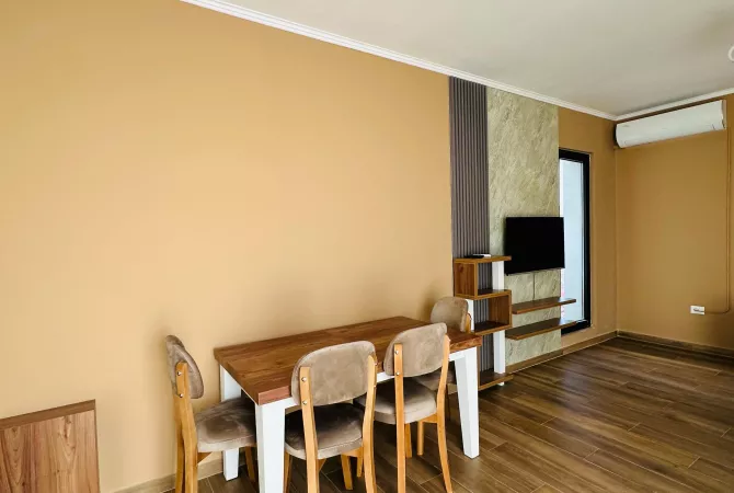 Shtepi me qera Apartament ne Tirane, 2+1, Mobilimi E mobiluar, Pagesa 750  Euro.