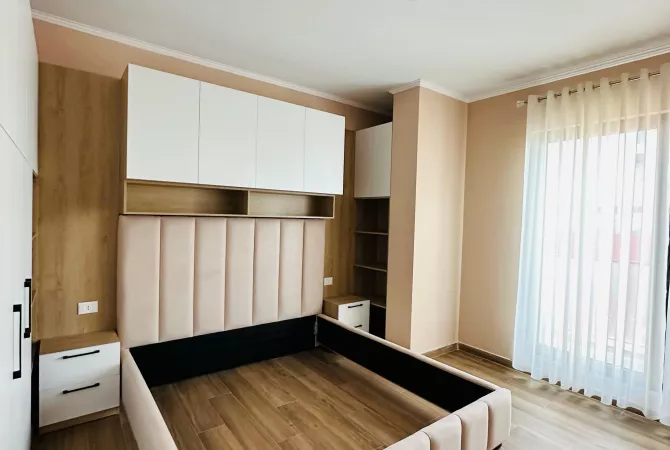 Shtepi me qera Apartament ne Tirane, 2+1, Mobilimi E mobiluar, Pagesa 750  Euro.