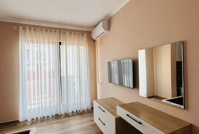 Shtepi me qera Apartament ne Tirane, 2+1, Mobilimi E mobiluar, Pagesa 750  Euro.