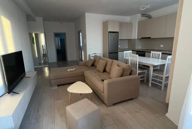 Shtepi me qera Apartament ne Tirane, 2+1, Mobilimi E mobiluar, Pagesa 600  Euro.