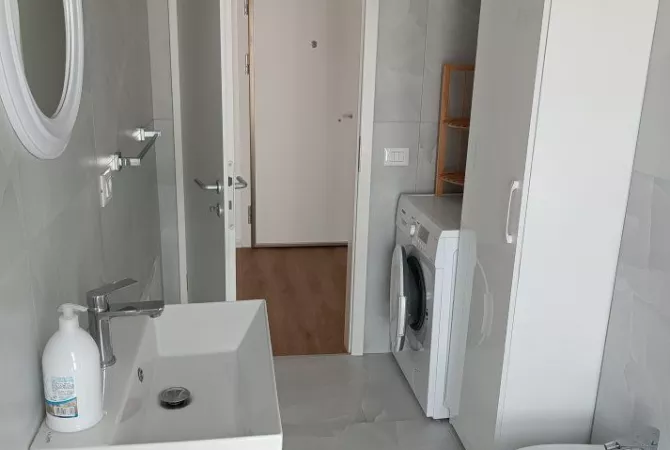 Shtepi me qera 2+1 ne Tirane - 460 Euro