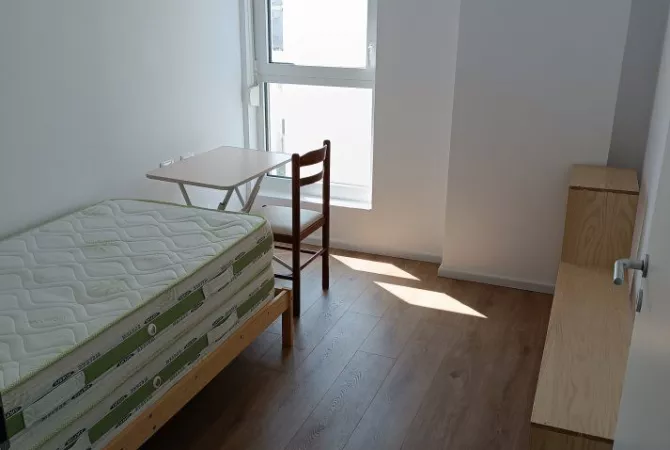 Shtepi me qera Apartament ne Tirane, 2+1, Mobilimi E mobiluar, Pagesa 460  Euro.