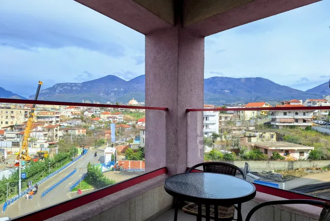 Shtepi me qera Apartament ne Tirane, 2+1, Mobilimi E mobiluar, Pagesa 550  Euro.