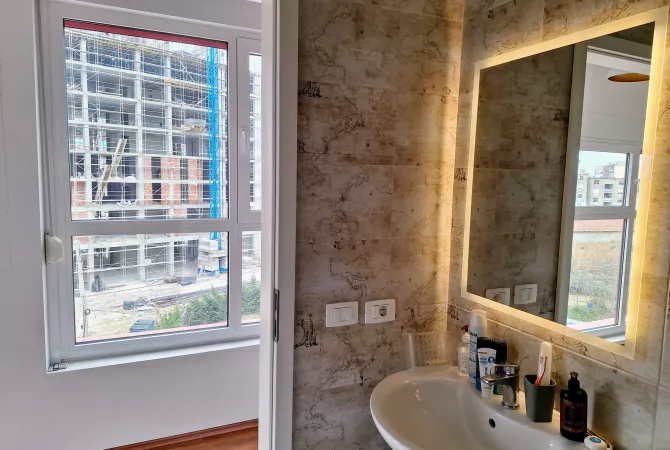 Shtepi me qera Apartament ne Tirane, 2+1, Mobilimi E mobiluar, Pagesa 550  Euro.