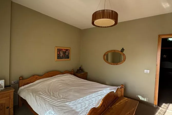 Shtepi ne shitje Apartament ne Tirane, 2+1, Mobilimi E mobiluar, Pagesa 150,000  Euro.