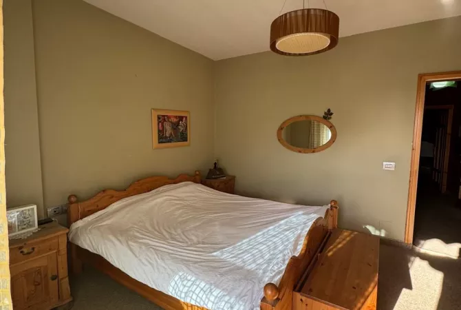 Shtepi ne shitje Apartament ne Tirane, 2+1, Mobilimi E mobiluar, Pagesa 150,000  Euro.