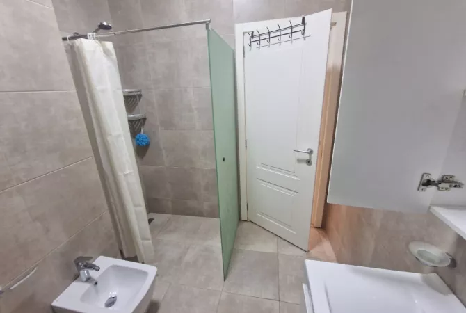 Shtepi me qera Apartament ne Tirane, 2+1, Mobilimi E mobiluar, Pagesa 850  Euro.