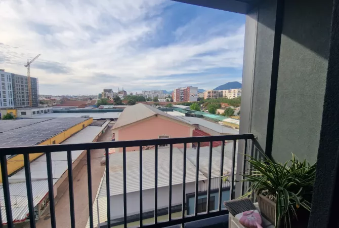 Shtepi me qera Apartament ne Tirane, 2+1, Mobilimi E mobiluar, Pagesa 850  Euro.