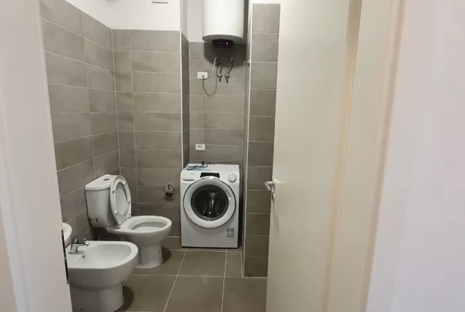 Shtepi me qera Apartament ne Tirane, 2+1, Mobilimi E mobiluar, Pagesa 450  Euro.