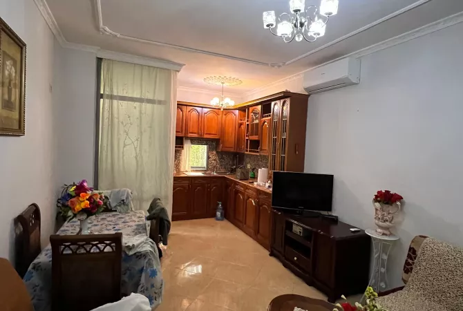 Shtepi me qera 1+1 ne Tirane - 400 Euro