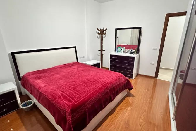 Shtepi me qera 2+1 ne Tirane - 500 Euro