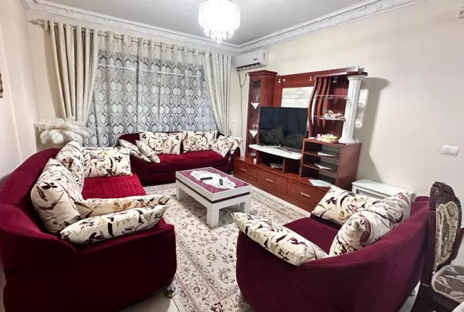 Shtepi me qera Apartament ne Tirane, 2+1, Mobilimi E mobiluar, Pagesa 500  Euro.