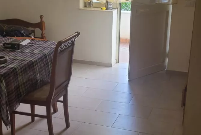 Shtepi me qera 1+1 ne Tirane - 260 Euro