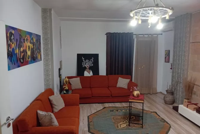 Shtepi me qera 2+1 ne Tirane - 600 Euro