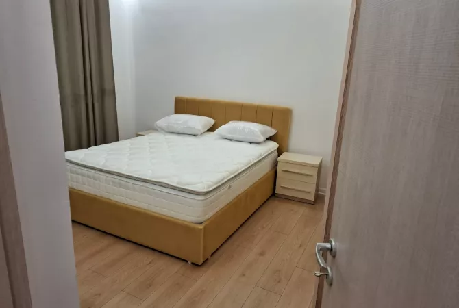 Shtepi me qera Apartament ne Tirane, 1+1, Mobilimi E mobiluar, Pagesa 550  Euro.