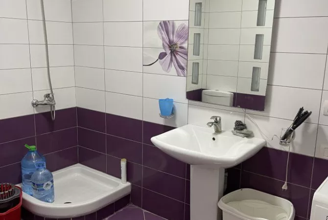 Shtepi me qera 2+1 ne Tirane - 550 Euro