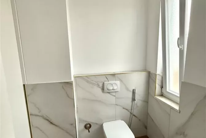 Shtepi me qera Apartament ne Tirane, 2+1, Mobilimi E mobiluar, Pagesa 900  Euro.