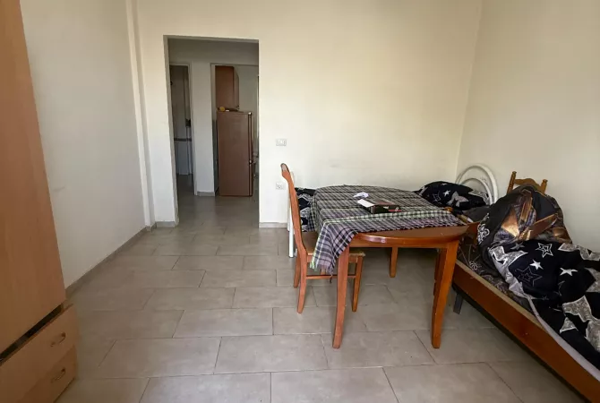 Shtepi me qera 1+1 ne Tirane - 250 Euro
