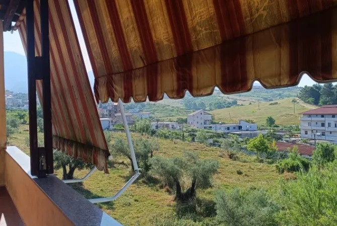 Shtepi me qera Apartament ne Tirane, 3+1, Mobilimi E mobiluar, Pagesa 500  Euro.