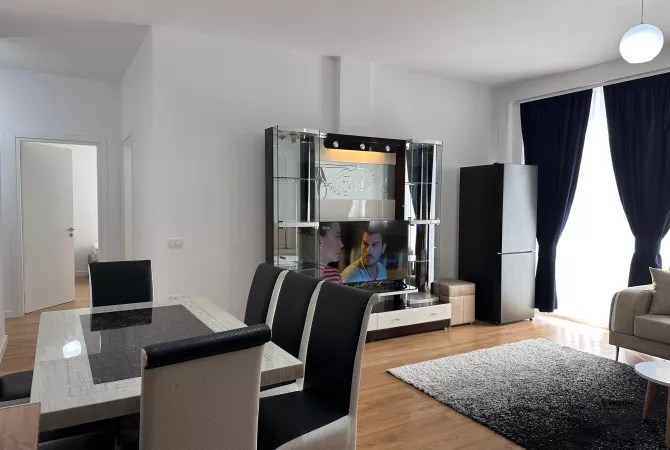 Shtepi me qera 2+1 ne Tirane - 700 Euro