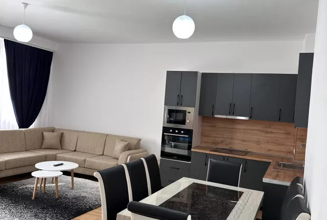 Shtepi me qera 2+1 ne Tirane - 700 Euro
