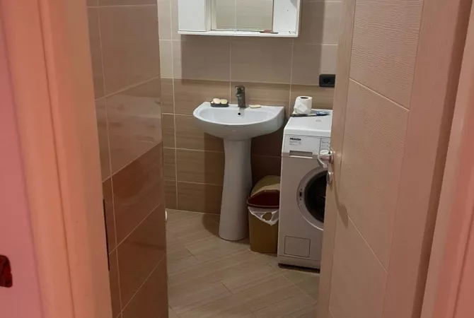 Shtepi ne shitje 1+1 ne Tirane - 104,000 Euro
