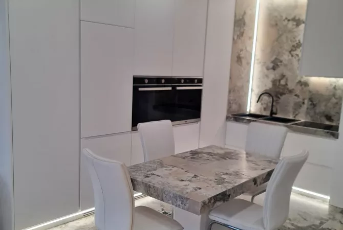 Shtepi me qera 1+1 ne Tirane - 1,200 Euro