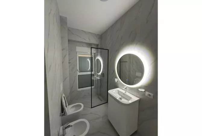 Shtepi ne shitje Apartament ne Tirane, 1+1, Mobilimi E mobiluar, Pagesa 100,000  Euro.