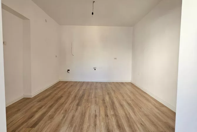 Shtepi ne shitje 1+1 ne Tirane - 98,000 Euro