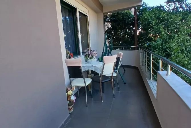 Shtepi me qera Apartament ne Tirane, 2+1, Mobilimi E mobiluar, Pagesa 550  Euro.