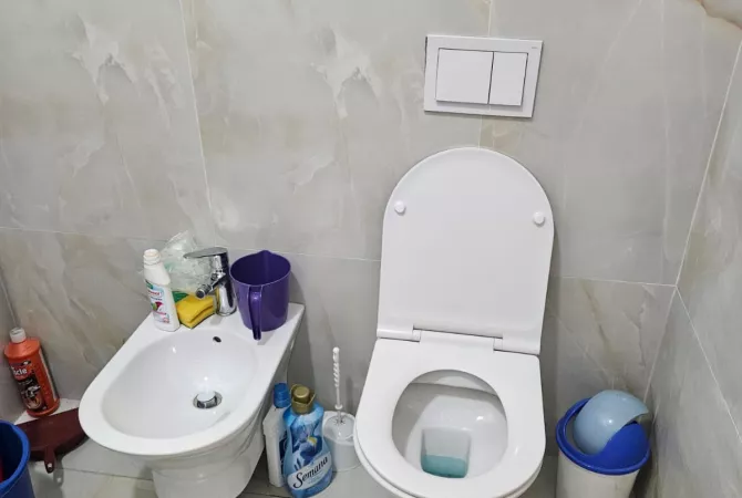 Shtepi me qera Apartament ne Tirane, 1+1, Mobilimi E mobiluar, Pagesa 500  Euro.