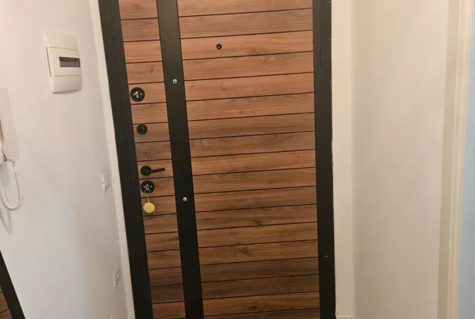 Shtepi me qera Apartament ne Tirane, 1+1, Mobilimi E mobiluar, Pagesa 500  Euro.