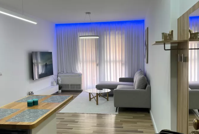 Shtepi ne shitje Apartament ne Tirane, 2+1, Mobilimi E mobiluar, Pagesa 109,000  Euro.