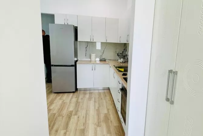 Shtepi me qera 2+1 ne Tirane - 450 Euro