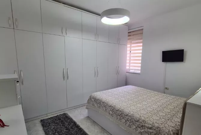Shtepi me qera 1+1 ne Tirane - 550 Euro